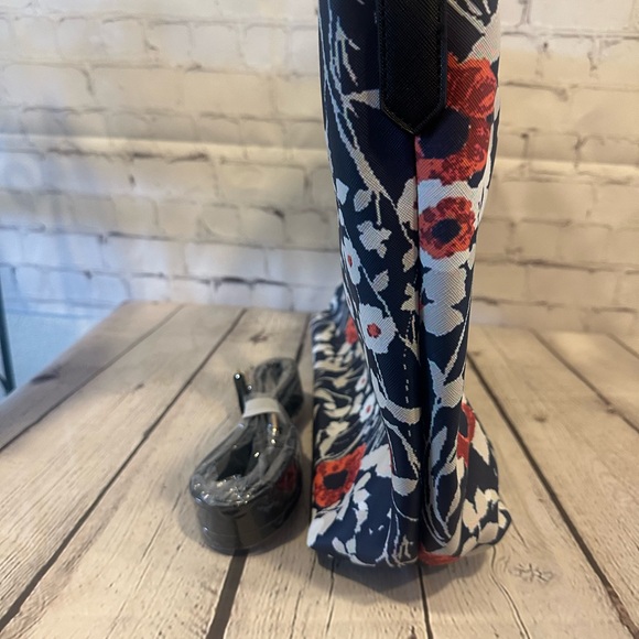 Trina Turk Tote - Picture 4 of 7